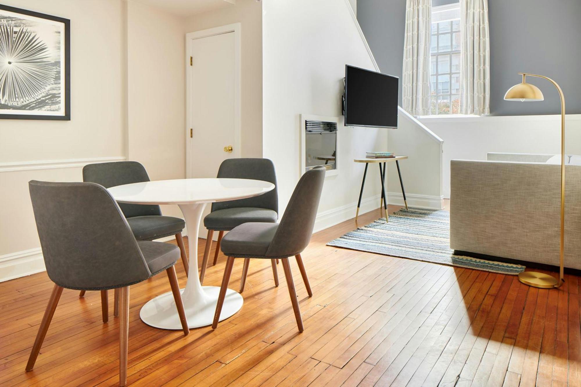 The Arco Midtown Village, Sonder Hotel 3*